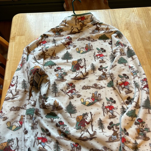 Columbia Cream and Green Jacket with Casual Comfort - Picture 2 of 4